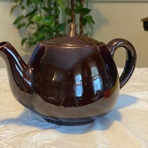 Collectible Vintage Brown Betty eapot